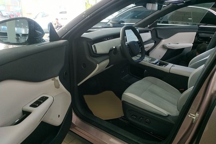 Used VOYAH COURAGE 2024 Ultra-Long Range Smart Enjoyment Version
