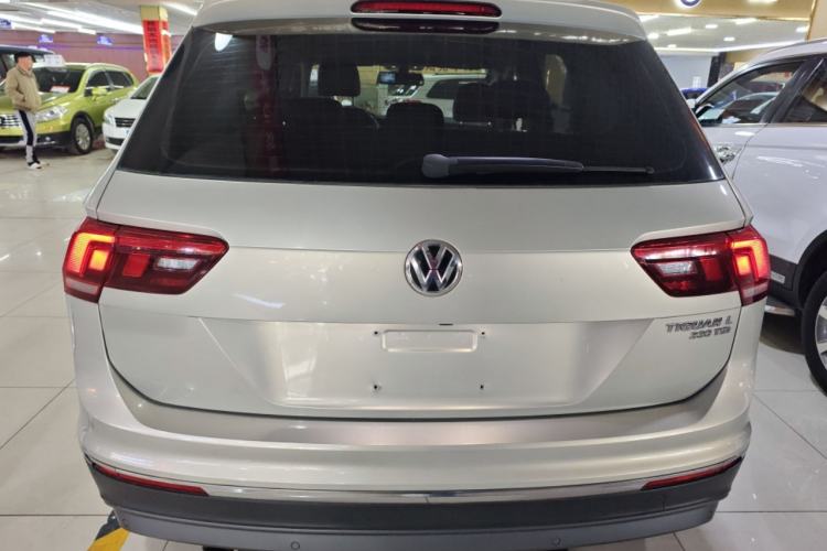 Used Volkswagen Tiguan L 2017 330TSI Automatic Two-Wheel Drive Comfort Edition