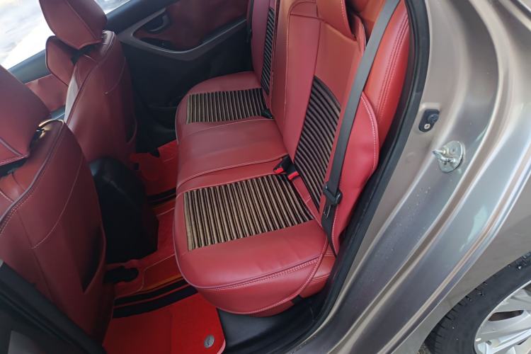 Used Hyundai Elantra 2016 1.6L Automatic Smart Version
