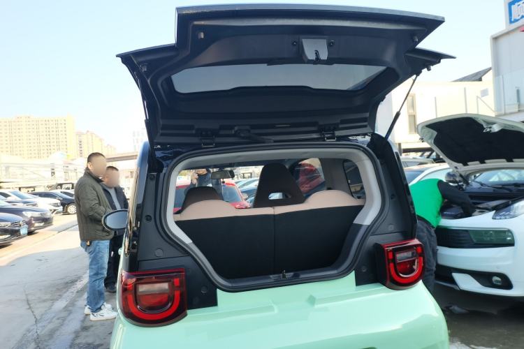 Used Chery QQ Ice Cream 2022 120km Conical Shape Lithium Iron Phosphate
