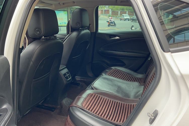 Used Buick Verano 2018 Sedan 20T Dual-Clutch Leading Model
