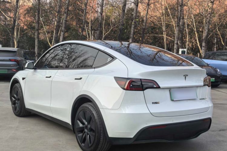 Used Tesla Model Y 2023 Rear-Wheel-Drive Version