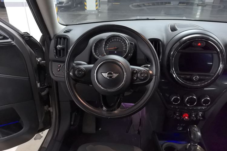 Used  Countryman 2017 1.5T COOPER ALL4 Traveler
