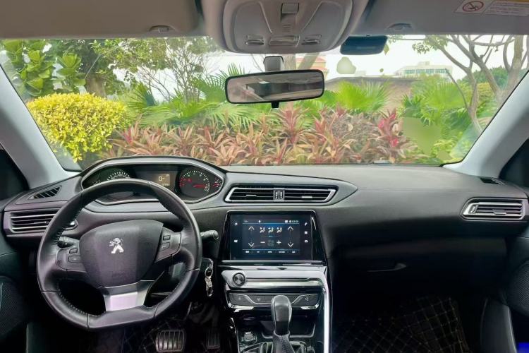 Used Peugeot 308 2016 1.6L Automatic Luxury Edition