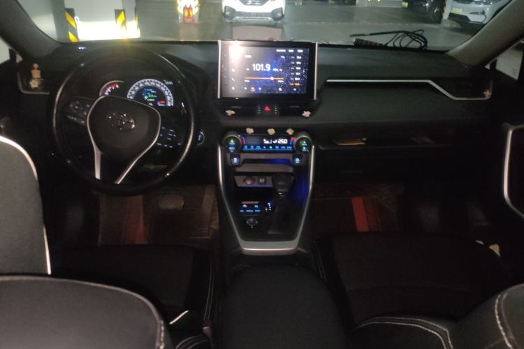 Used Toyota RAV4 2021 2.0L CVT Two-Wheel Drive Fashion Edition
