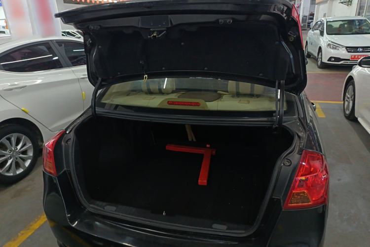 Used Buick Excelle 2013 1.5L Automatic Classic Model
