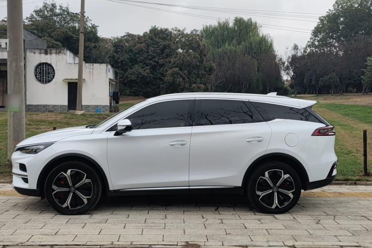 Used BYD Tang New Energy 2022 EV 730KM Luxury Model
