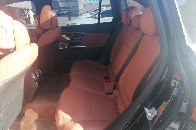 Used Mercedes-Benz GLC 2024 GLC 300 L 4MATIC Luxury Model 5 Seats
