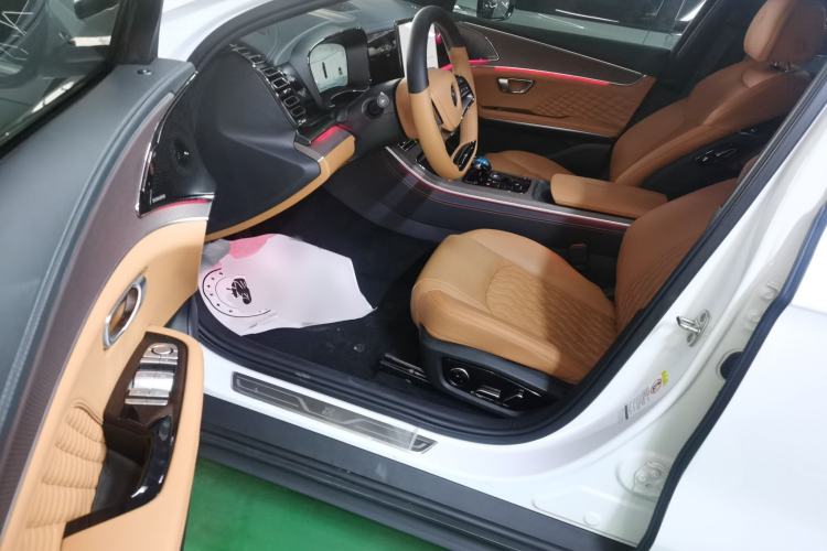 Used BYD Han 2022 DM-i 121KM Luxury Model