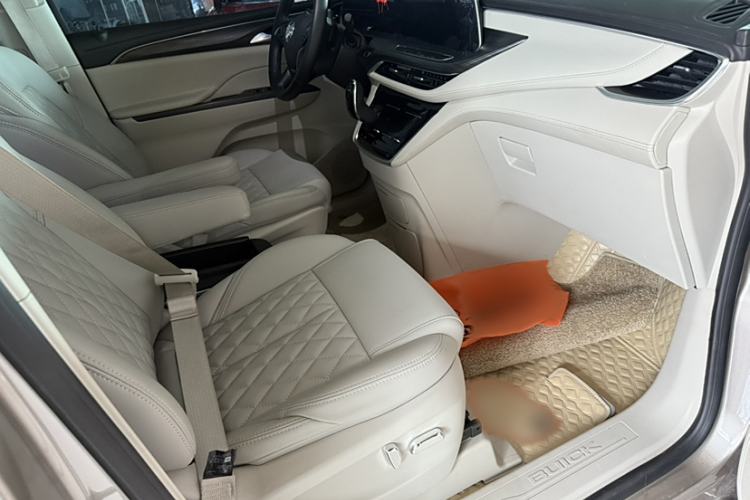 Used Buick GL8 2023 ES Lu Zun Comfort Model
