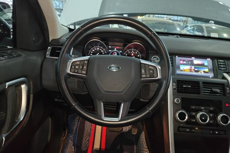 Used Land Rover Discovery Sport 2019 240 PS SE Version China VI Standard
