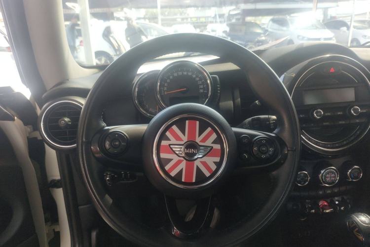 Used  MINI 2014 1.2T ONE
