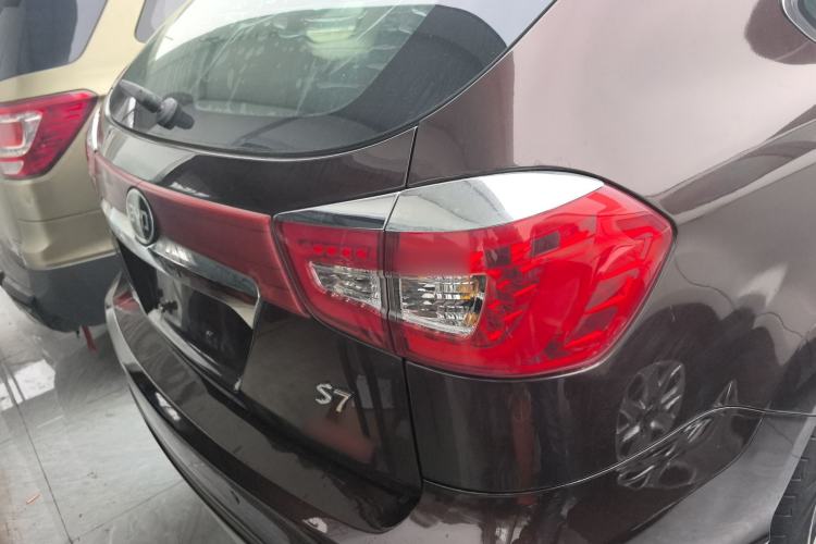 Used BYD S7 2015 2.0T Automatic Prestige Model
