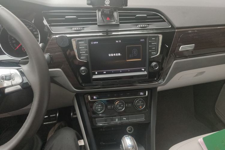 Used Volkswagen Touran 2018 Volkswagen Touran L 280TSI DSG Comfort Edition 7-seater
