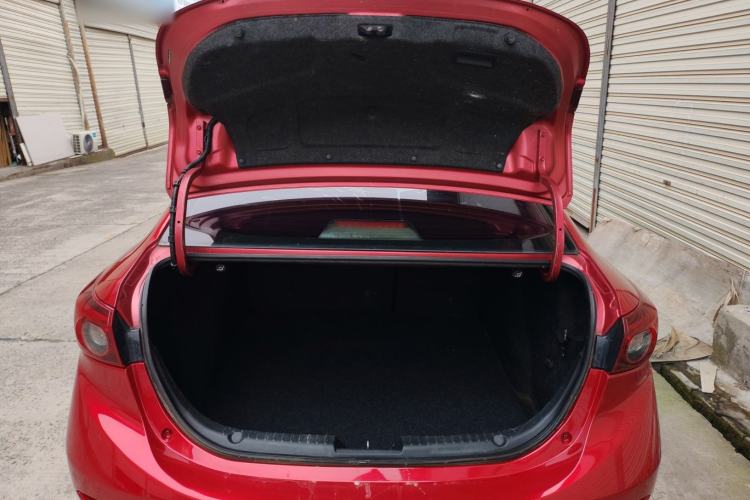 Used Mazda Mazda 3 Axela 2017 Sedan 1.5L Automatic Luxury Model Emission Standard China V
