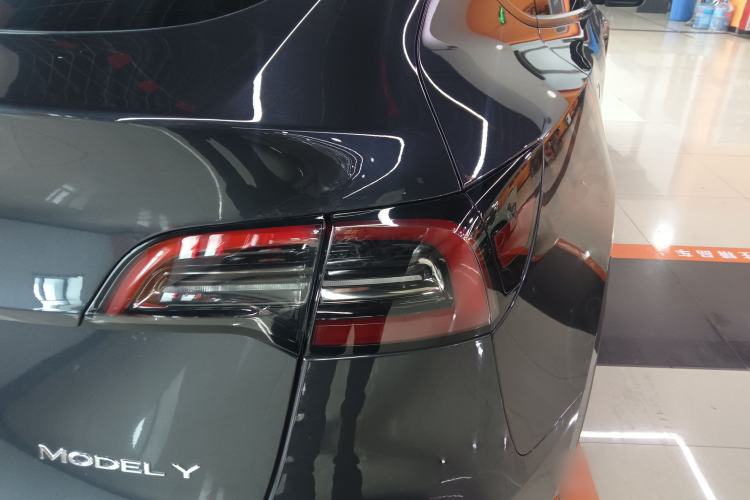 Used Tesla Model Y 2024 Rear-Wheel-Drive Version
