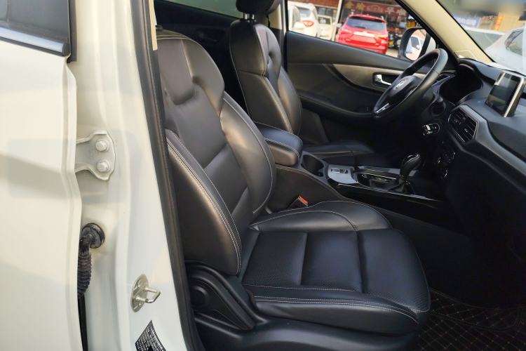 Used Dongfeng Fengon S560 2019 1.8L CVT Elite Model