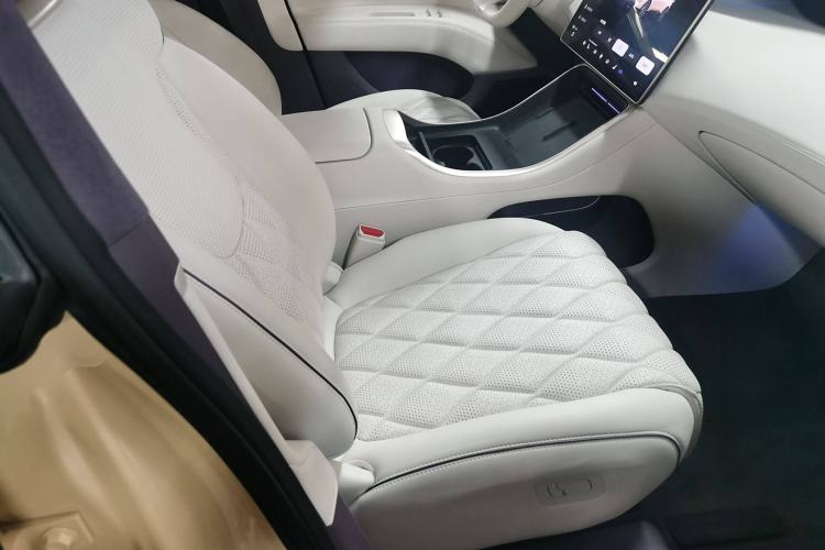 Used  11 2024 700 Three-Laser Four-Wheel Drive Recommended Version
