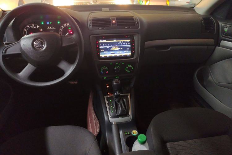 Used Skoda Octavia 2014 2.0L Automatic Yijie Edition
