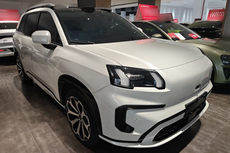 Used AION V 2024 Aion Tyrannosaurus 650 LiDAR Edition
