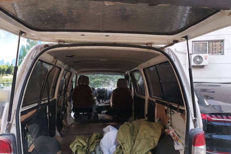 Used Jinbei Express 2017 2.0L Standard Version V19
