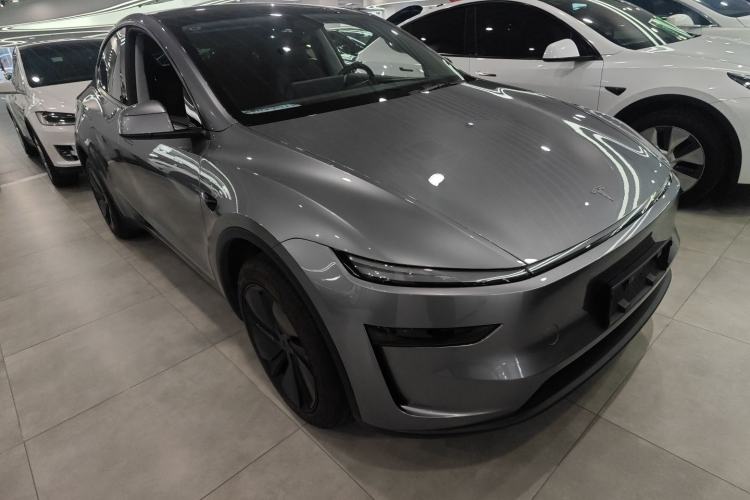 Used Tesla Model Y 2025 Rear-Wheel-Drive Version
