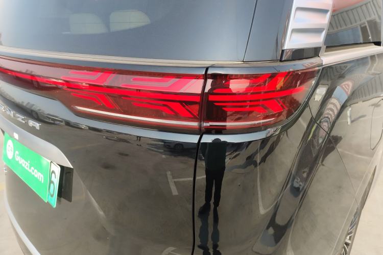 Used Denza D9 2022 DM-i 970 Four-Wheel Drive Flagship Model