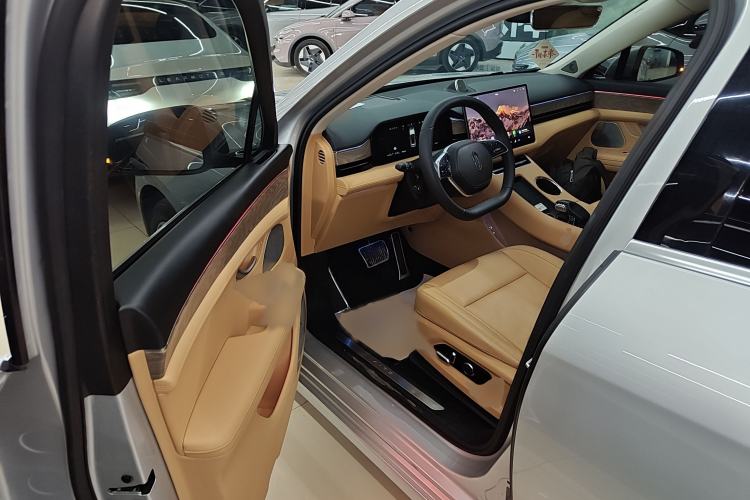 Used Hima AITO M5 2022 Extended-Range Four-Wheel Drive Performance Version
