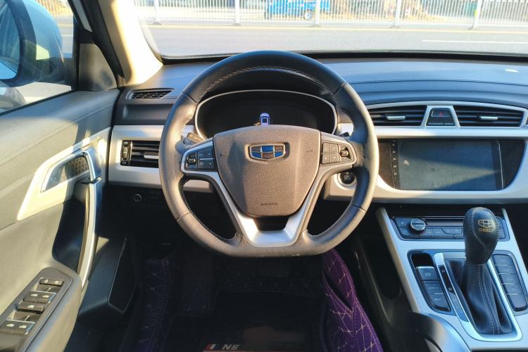 Used Geely Auto Emgrand X7 Sport 2018 1.8TD Automatic Two-Wheel Drive Smart Connect 4G Internet Edition