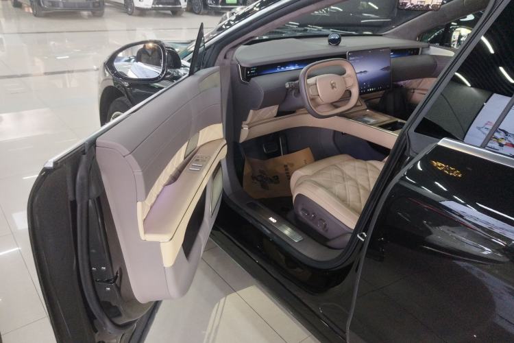 Used Nio ET9 2025 100kWh Signature Edition
