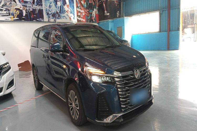 Used Buick GL8 2023 Land Executive Class Comfort Model
