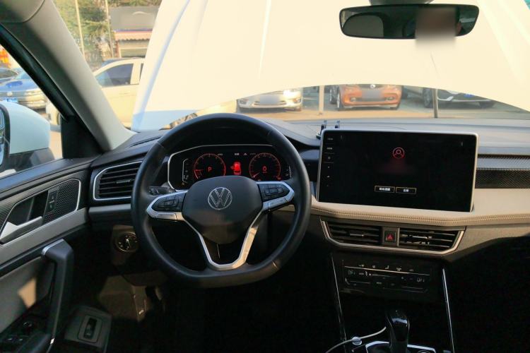 Used Volkswagen Tayron 2023 300TSI Two-Wheel-Drive Luxury Plus Advanced Edition
