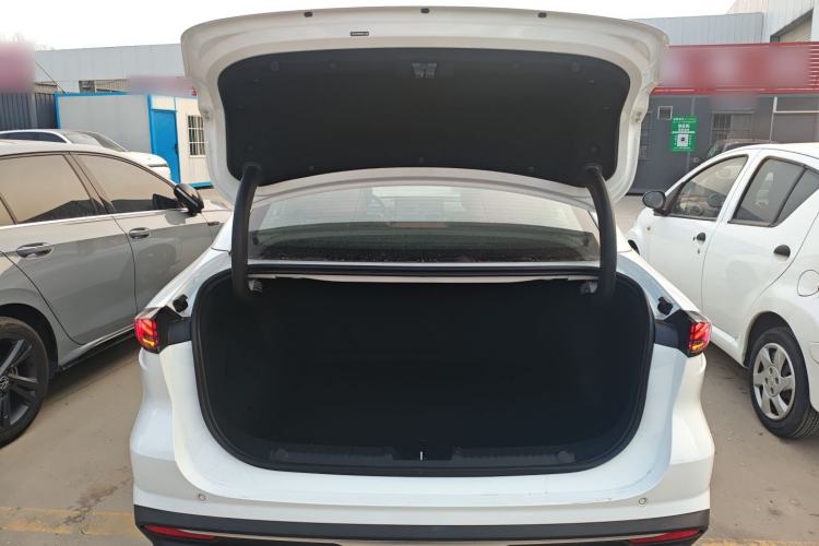 Used  L6 2025 EM-i 140km Explorer+ Edition
