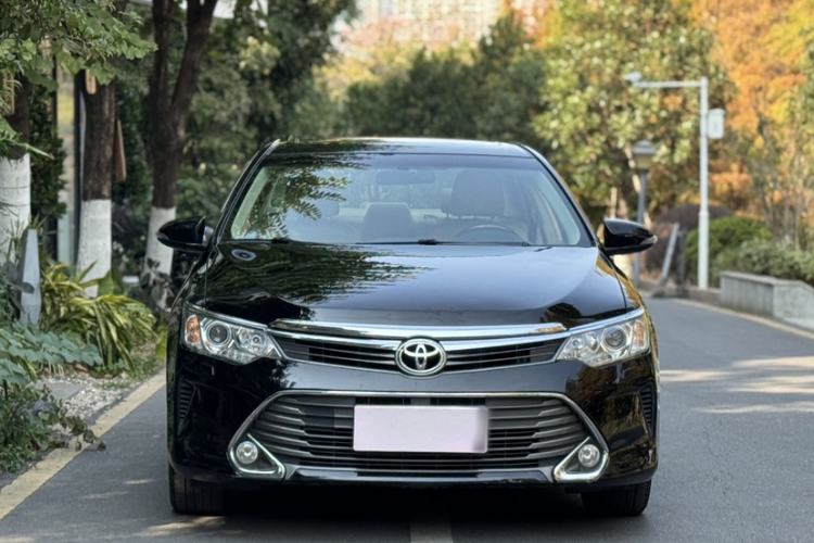 Used Toyota Camry 2015 2.5G Luxury Navigation Edition