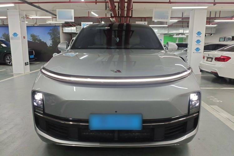 Used Li Auto L8 2023 Pro Model
