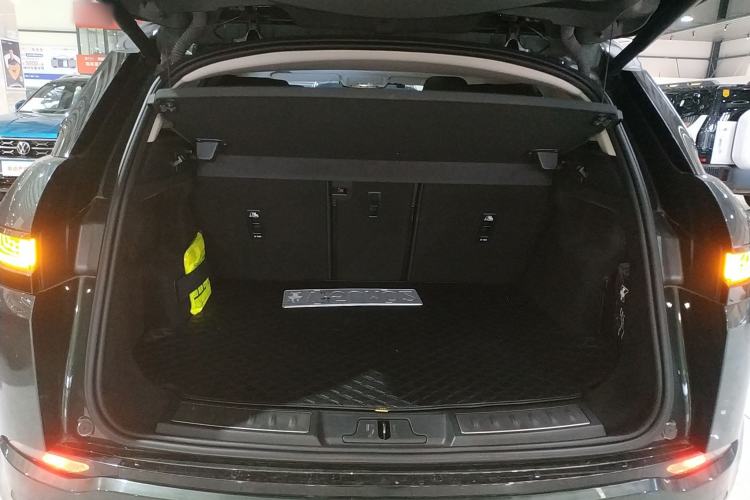 Used Land Rover Range Rover Evoque 2021 Range Rover Velar L 249PS R-Dynamic First Edition
