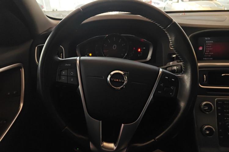 Used Volvo S60 2018 S60L T4 Smart & Ambitious Edition