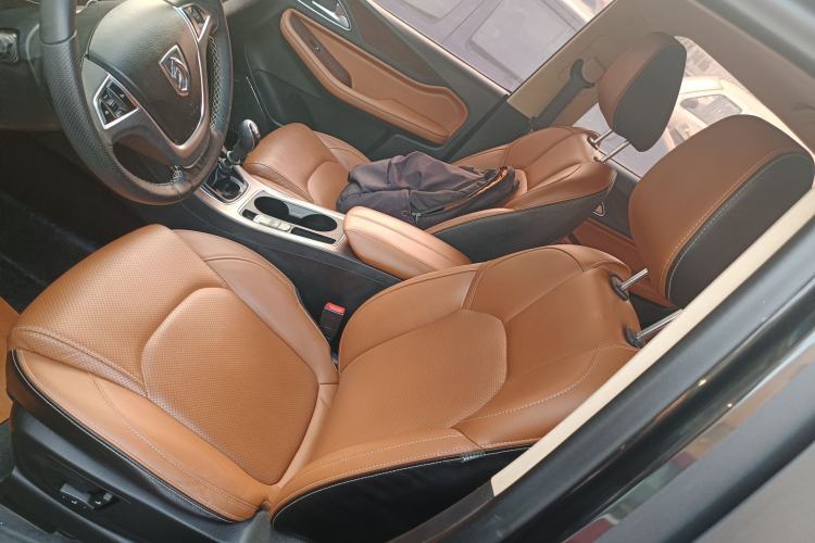 Used Baojun 560 2017 Rhythmic Edition 1.5T Manual Enjoyment Model