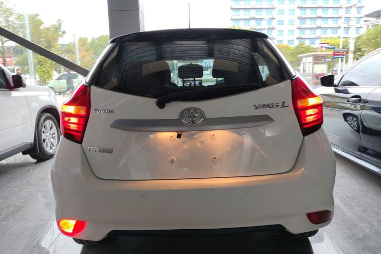 Used Toyota YARiS L 2021 1.5L CVT Leading Edition
