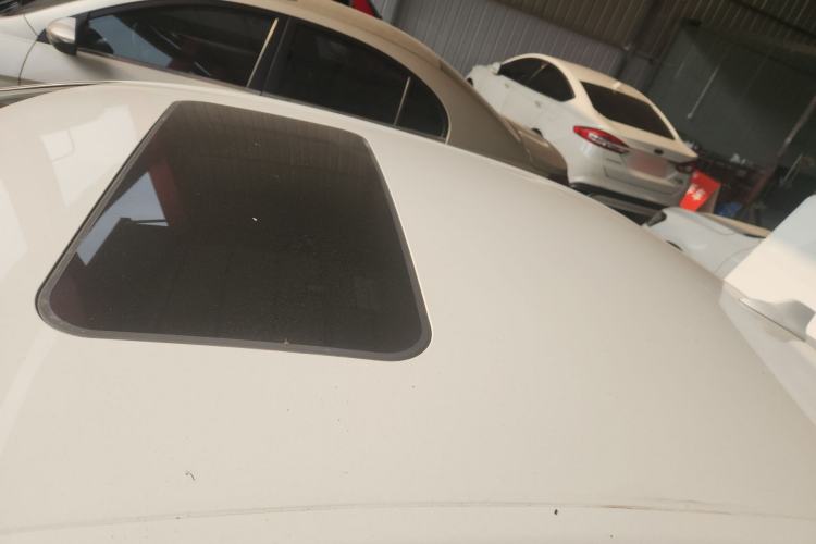 Used Roewe i6 2017 20T Automatic Internet ZhiZun Edition