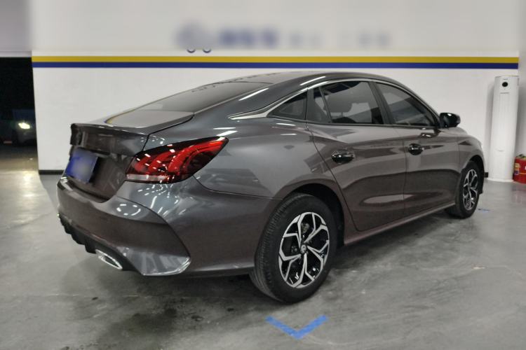 Used MG 5 2021 180 DVVT CVT Youth Luxury Edition
