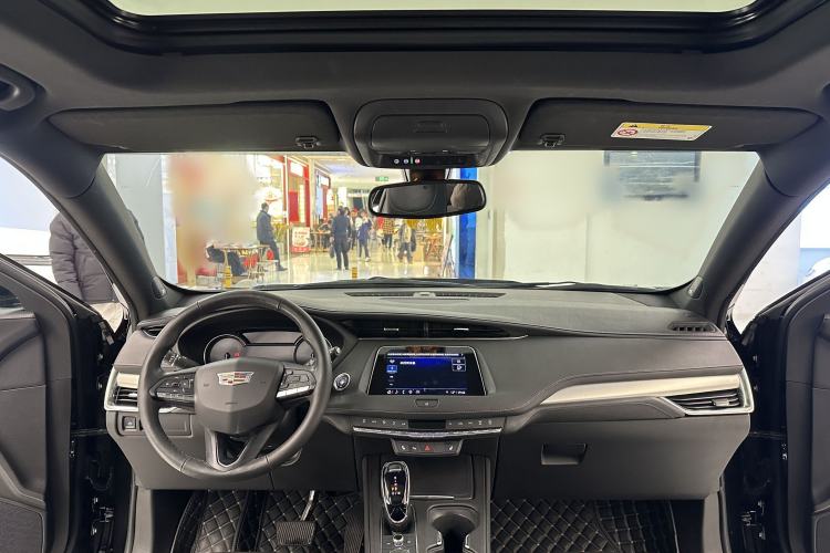 Used Cadillac XT4 2021 28T Two-Wheel Drive Leading Version