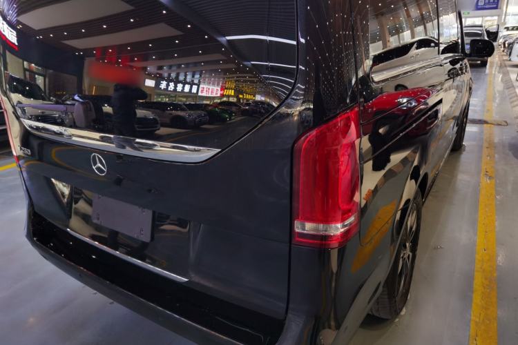 Used Mercedes-Benz V-Class 2022 V 260 Prestige Edition