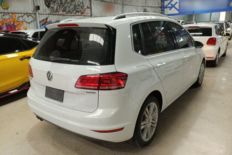 Used Volkswagen Golf Sportsvan 2018 230TSI Automatic Luxury Model
