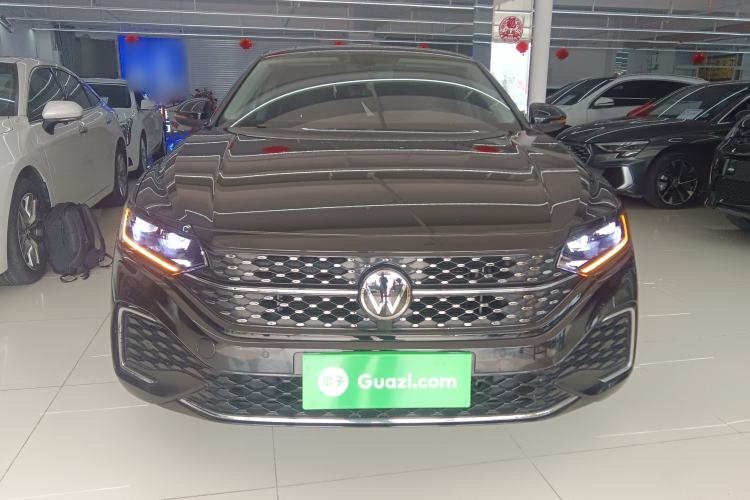 Used Volkswagen Passat 2025 Outstanding Model 380TSI Starry Dragon Edition
