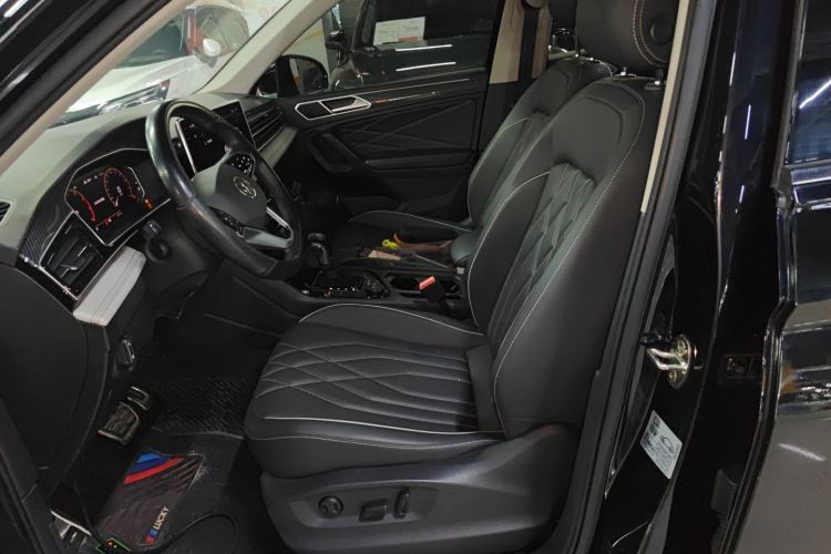 Used Volkswagen Tiguan L 2022 380TSI Automatic All-Wheel Drive R-Line Enhanced Comfort 7-Seater