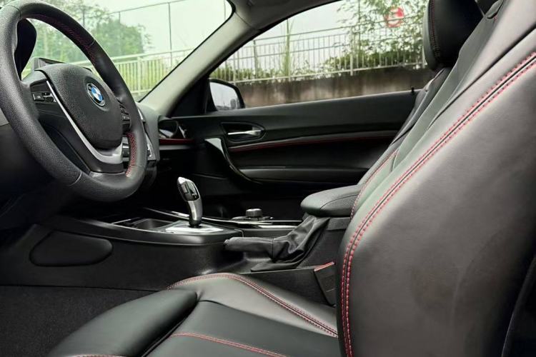 Used BMW 2 Series 2014 220i Sport Design Package
