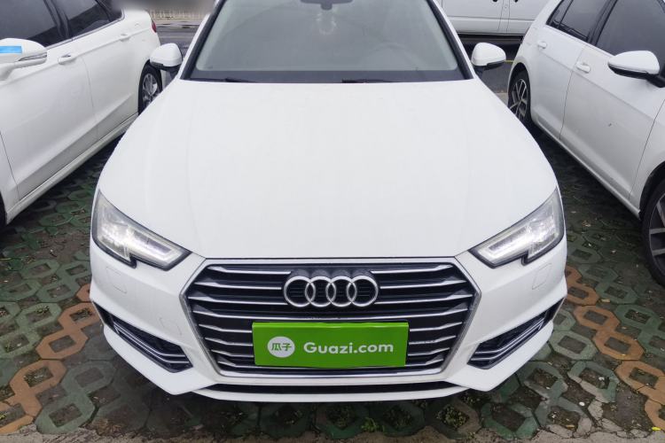 Used Audi A4L 2019 40 TFSI Ambition China VI
