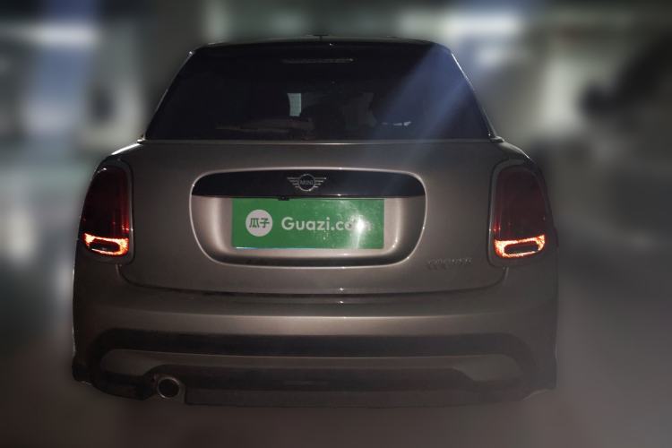 Used MINI MINI 2023 1.5T COOPER Artist Five-Door Edition
