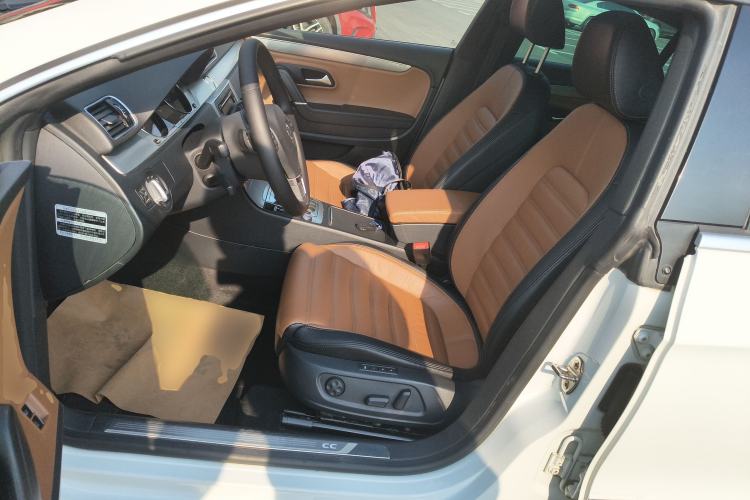 Used Volkswagen FAW-Volkswagen CC 2016 1.8TSI Luxury Model
